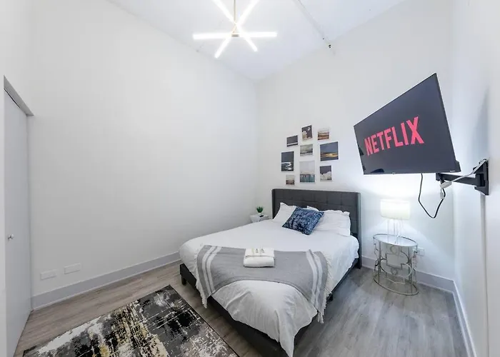 Apartamento Luxurious 5br Perfect For Group Of 12 Guests With Pool Table, Optional Parking And Gym Access Near Mccormick Place And Soldier Field
