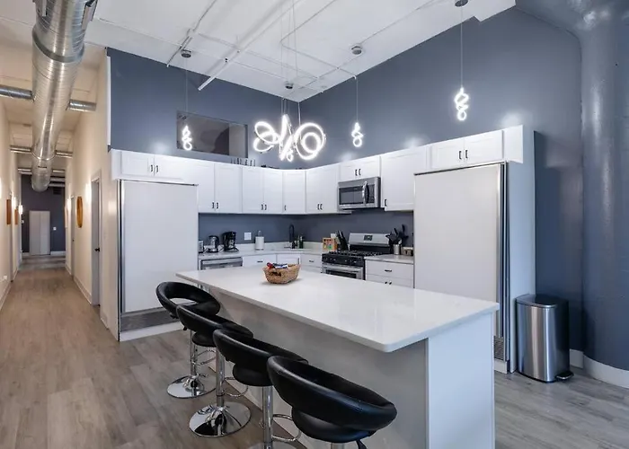 Apartamento Luxurious 5br Perfect For Group Of 12 Guests With Pool Table, Optional Parking And Gym Access Near Mccormick Place And Soldier Field *
