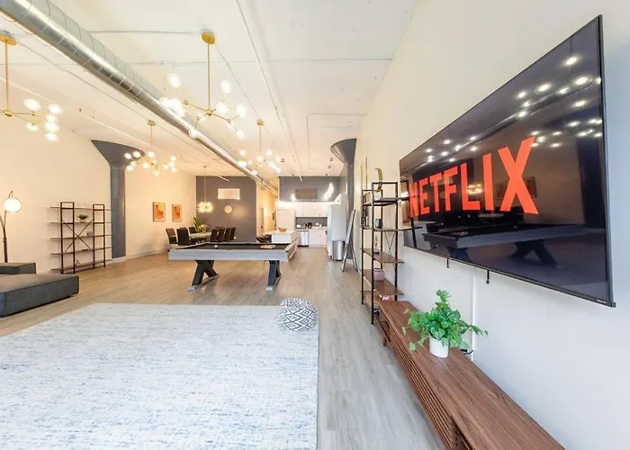 Luxurious 5br Perfect For Group Of 12 Guests With Pool Table, Optional Parking And Gym Access Near Mccormick Place And Soldier Field Apartamento *