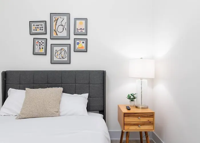 Apartamento Luxurious 5br Perfect For Group Of 12 Guests With Pool Table, Optional Parking And Gym Access Near Mccormick Place And Soldier Field Chicago
