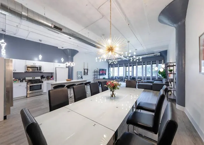 Apartamento Luxurious 5br Perfect For Group Of 12 Guests With Pool Table, Optional Parking And Gym Access Near Mccormick Place And Soldier Field *