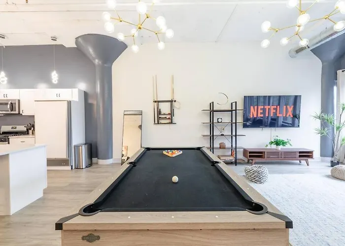 Apartamento Luxurious 5br Perfect For Group Of 12 Guests With Pool Table, Optional Parking And Gym Access Near Mccormick Place And Soldier Field *